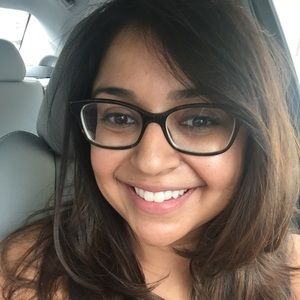 Meet your Posher, Rena